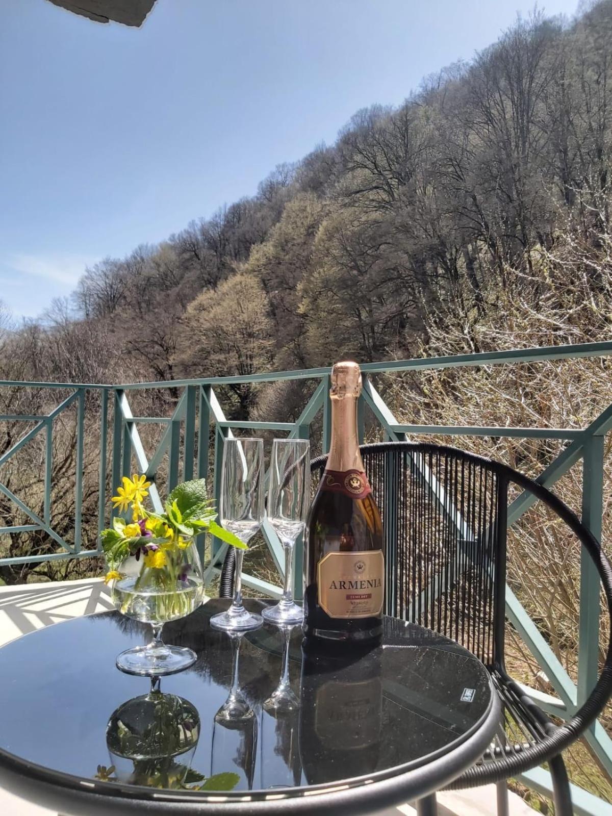 Valley Park Дилижан Экстерьер фото